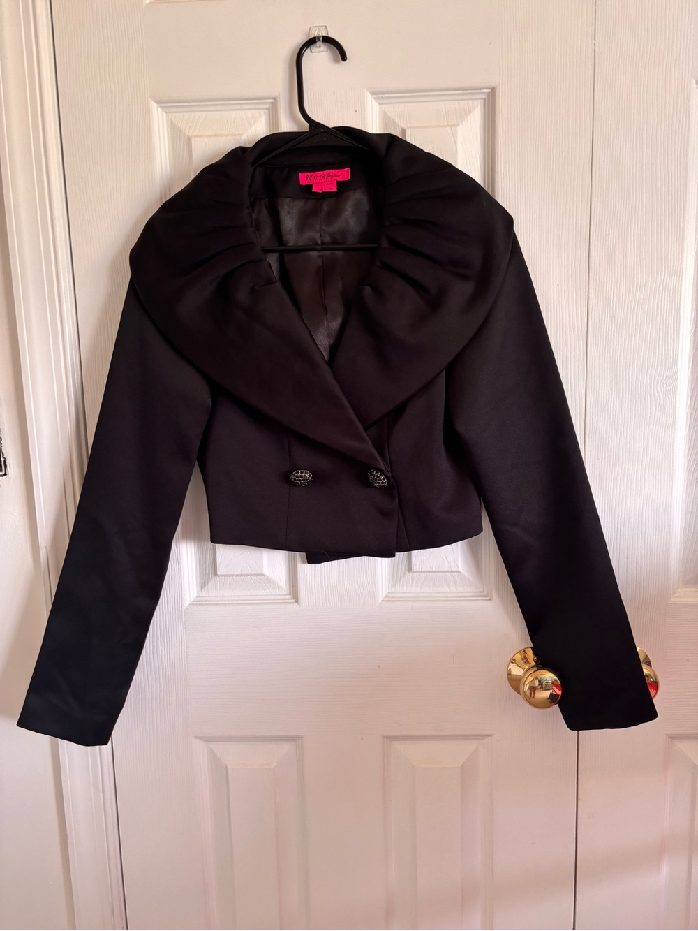 Early 2000s Betsey Johnson Black Cropped Blazer with Gathered Collar